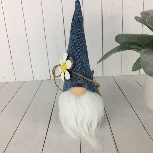 ❌SOLD ❌Daisy Denim Gnome Handmade Blue Yellow Jute Silver Key Charm Farmhouse - Picture 2 of 15